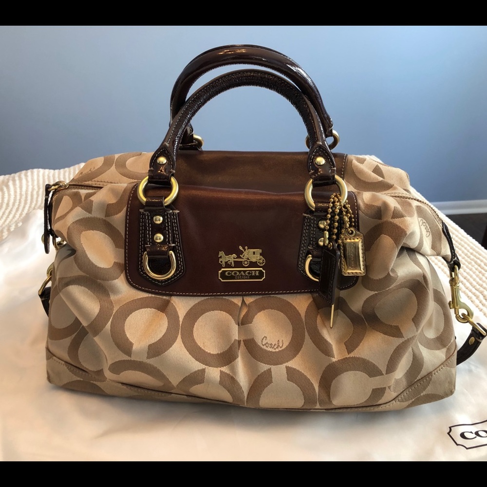 Coach Signature Purse